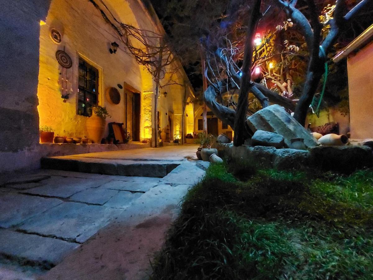 Armesos Cave Hotel Ürgüp Exterior foto
